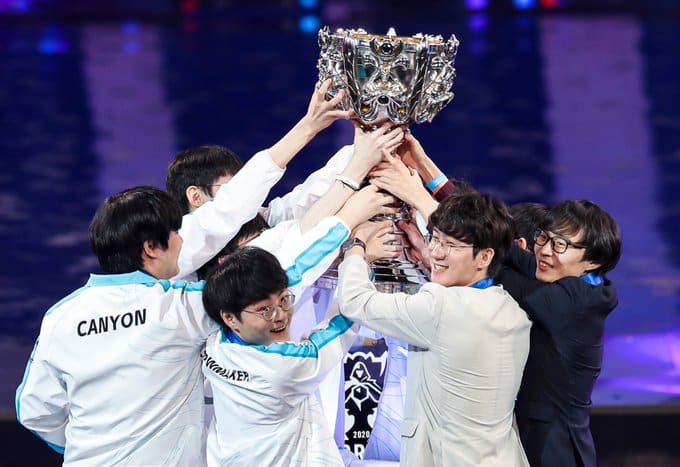 Damwon World Champions